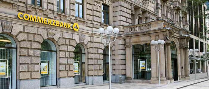 EN BÜYÜK BANKALARINDAN OLAN COMMERZBANK 527 MİLYON EURO ZARAR ETTİ!