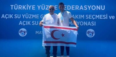 Cumhurbaşkanı Tatar, kendi yaş kategorisinde Türkiye birincisi olan Kıbrıslı Türk yüzücü Doğukan Ulaç’ı tebrik etti