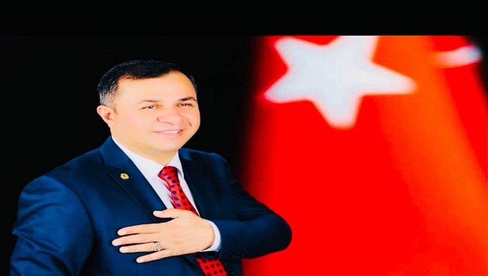 Bekir AYAZ Şehit Piyade Teğmen Duabey Onur Öztürkmen’in adını yaşatmak amacıyla yapılacak kütüphane için başlatılan kitap kampanyasına destek verdi