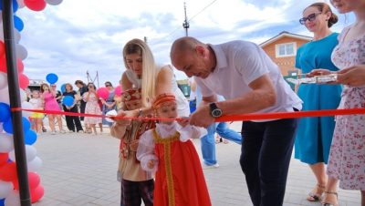 Astrahan bölgesinde büyük tadilatların ardından halkın “Birleşik Rusya” programına göre bir anaokulu açıldı.